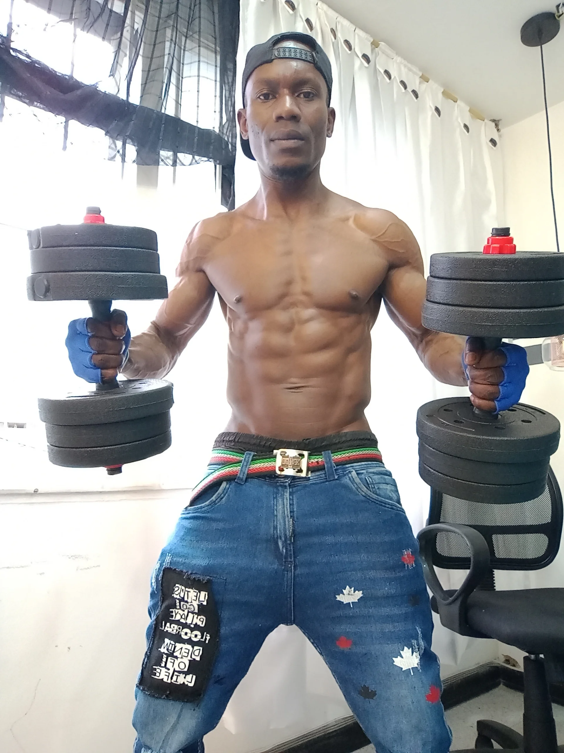 XXX Porn Photo of Nude miltonjjakee 8