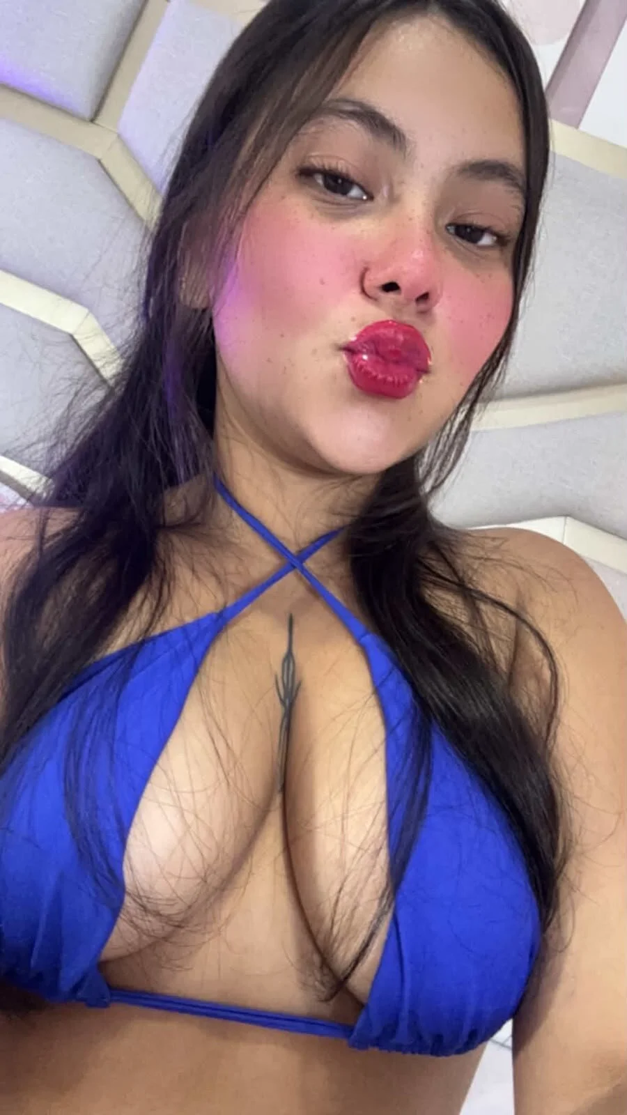 XXX Porn Photo of Nude Emily_Black1 132