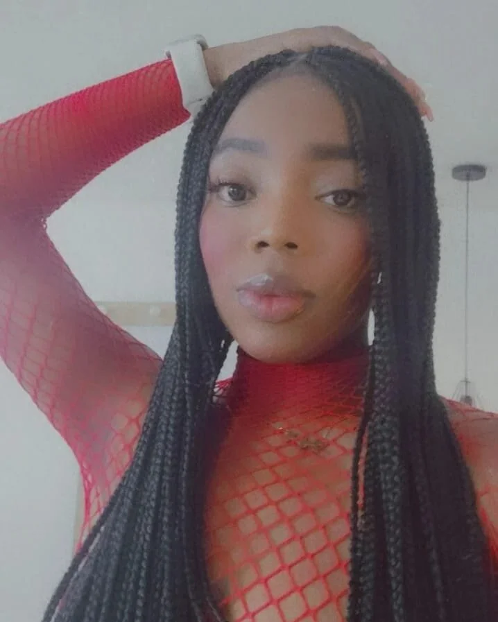XXX Porn Photo of Nude zoeethompson_cm 2