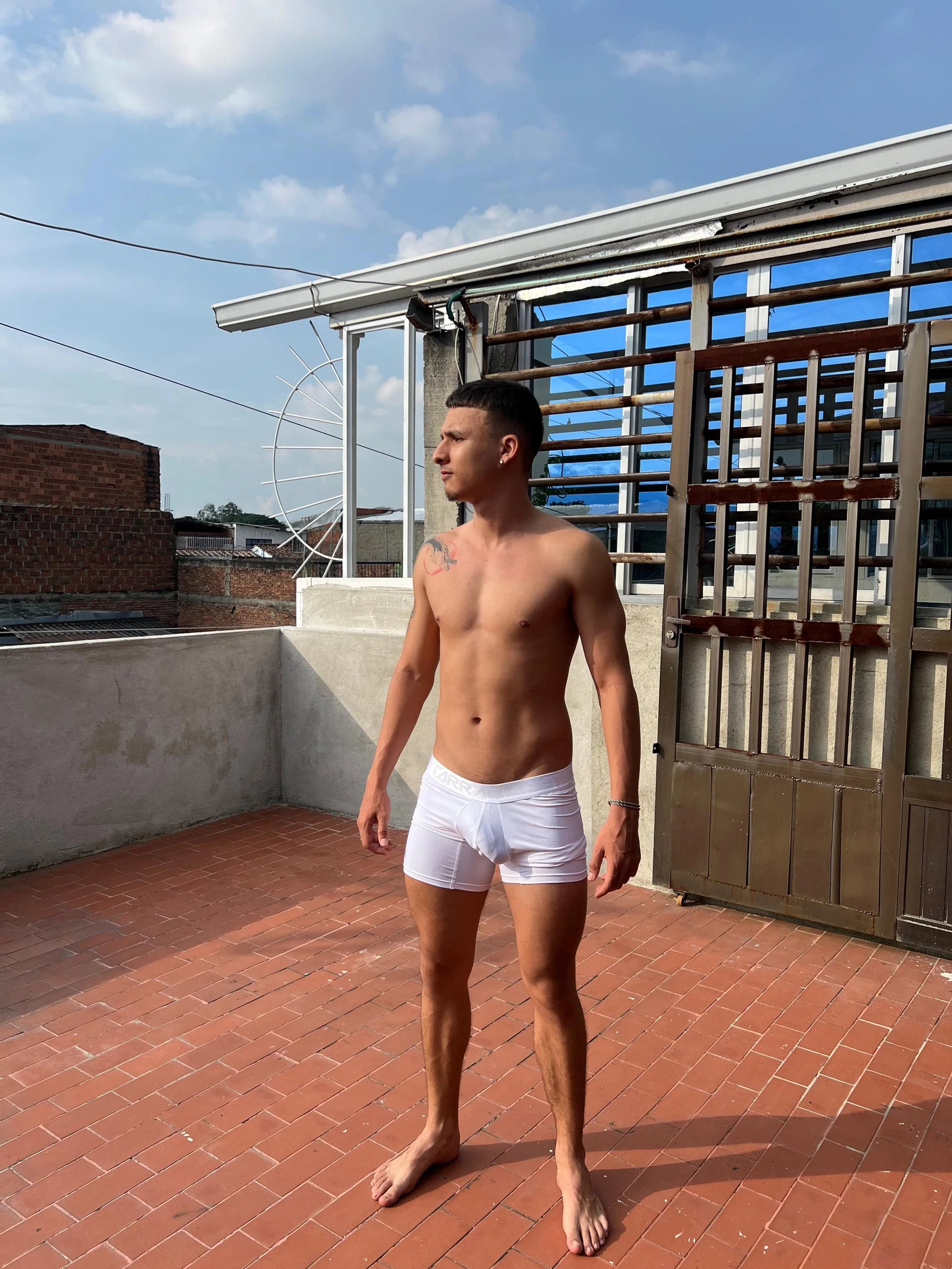 XXX Porn Photo of Nude Andrew_lovely18 8