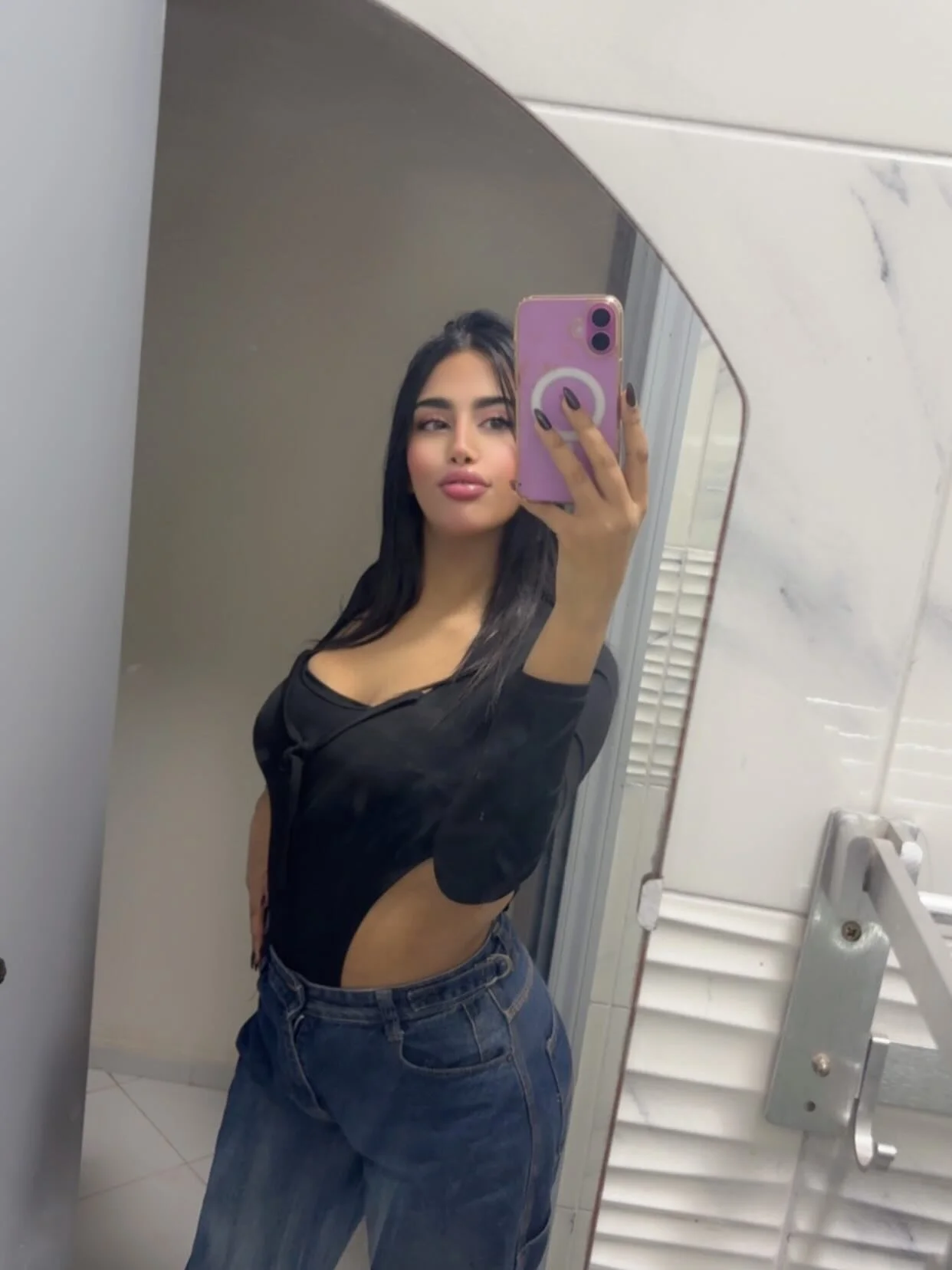 XXX Porn Photo of Nude Queen_Rahaf 3