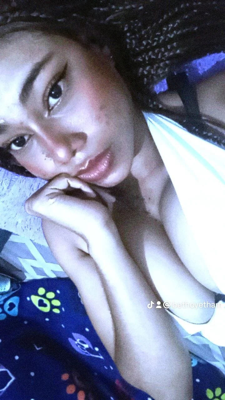 XXX Porn Photo of Nude charlotte_bronte 4