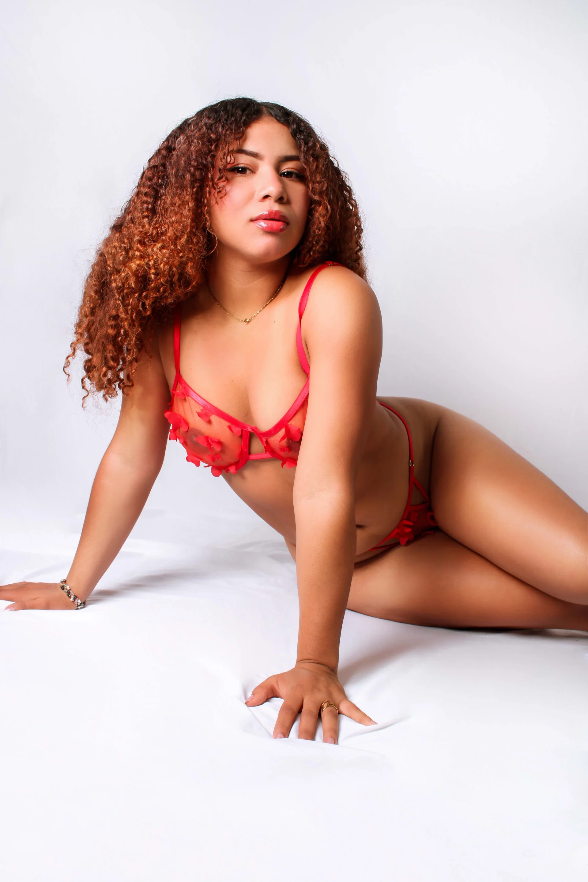 XXX Porn Photo of Nude MELINAMARTINS 17