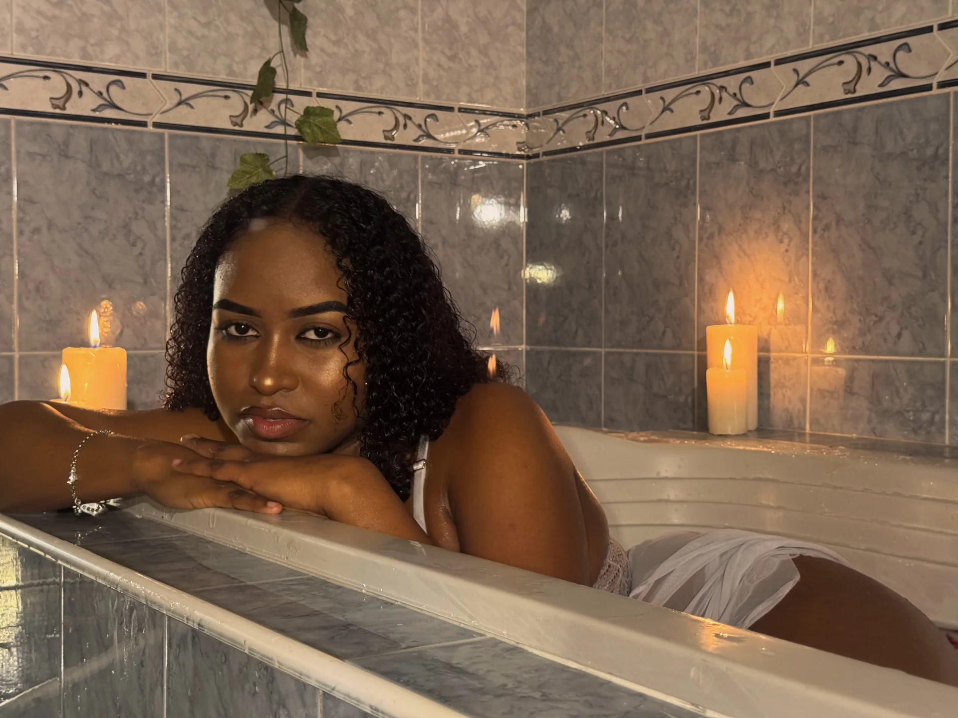 XXX Porn Photo of Nude TAYRA_CASTLE 4