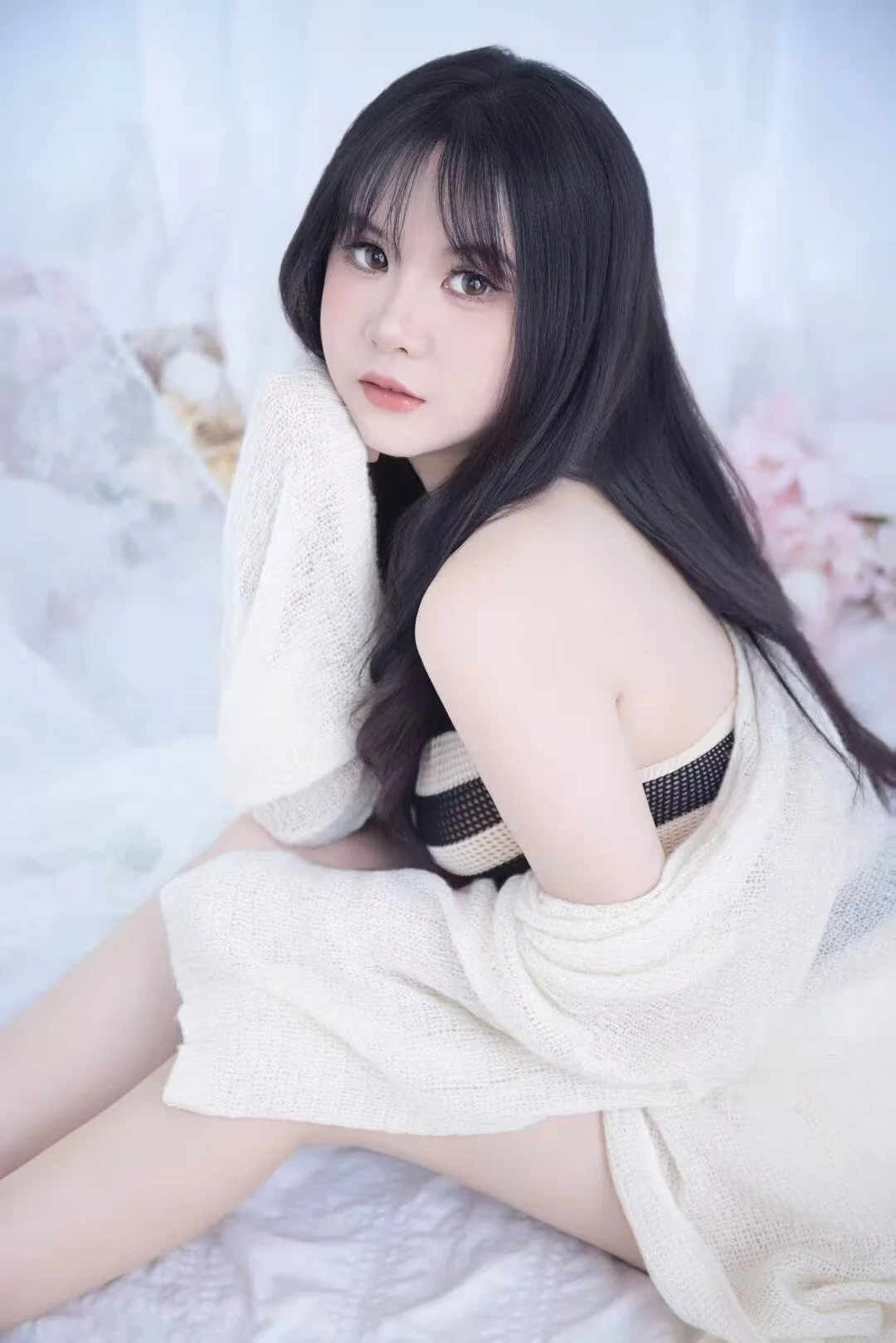 XXX Porn Photo of Nude XiaoXingbaby 1