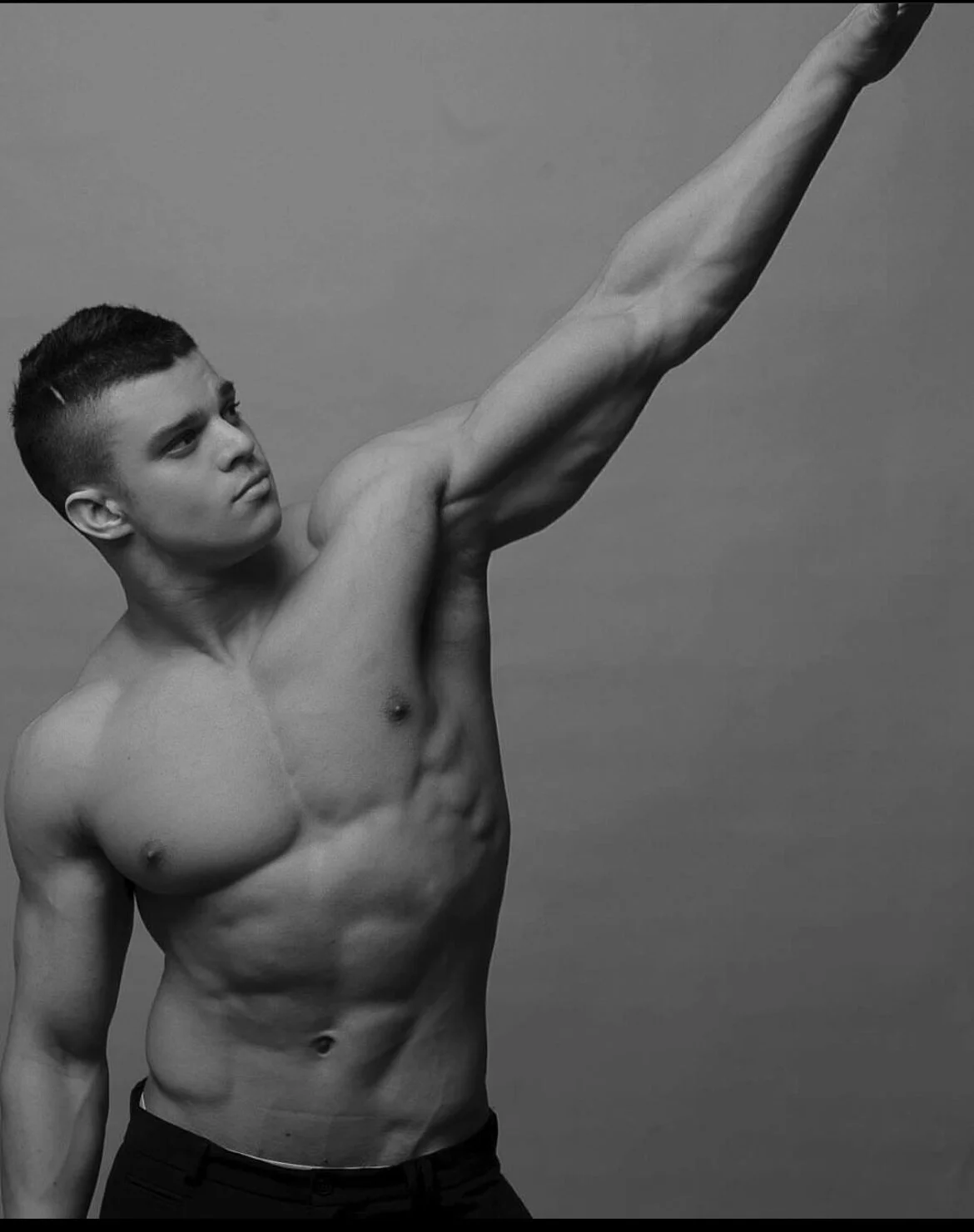 XXX Porn Photo of Nude danielkraigforu 22