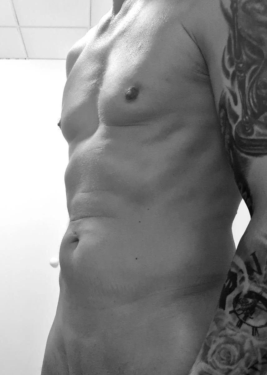 XXX Porn Photo of Nude GreyKinkyDaddy77 12