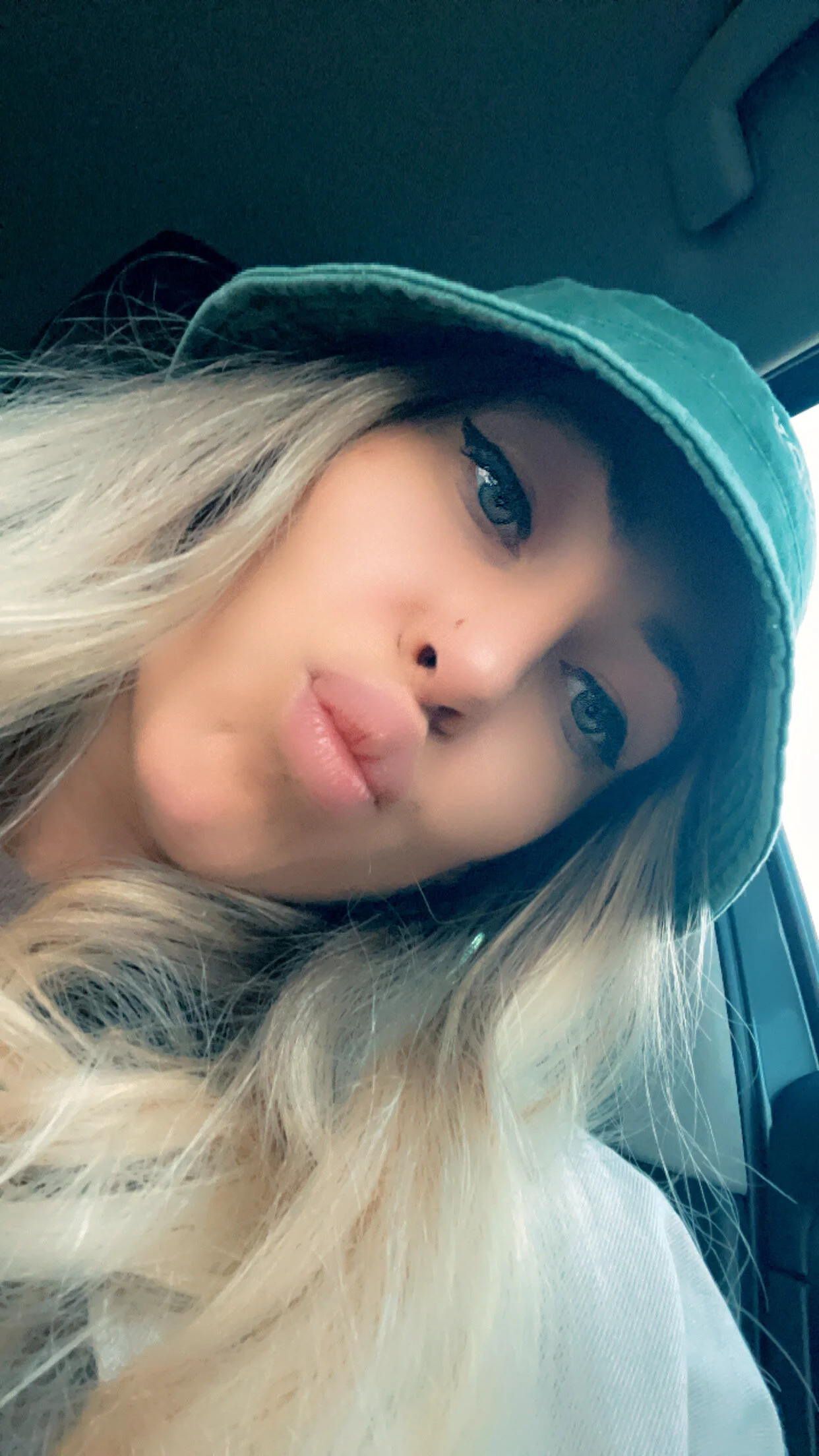 XXX Porn Photo of Nude RaquelleDevon 18