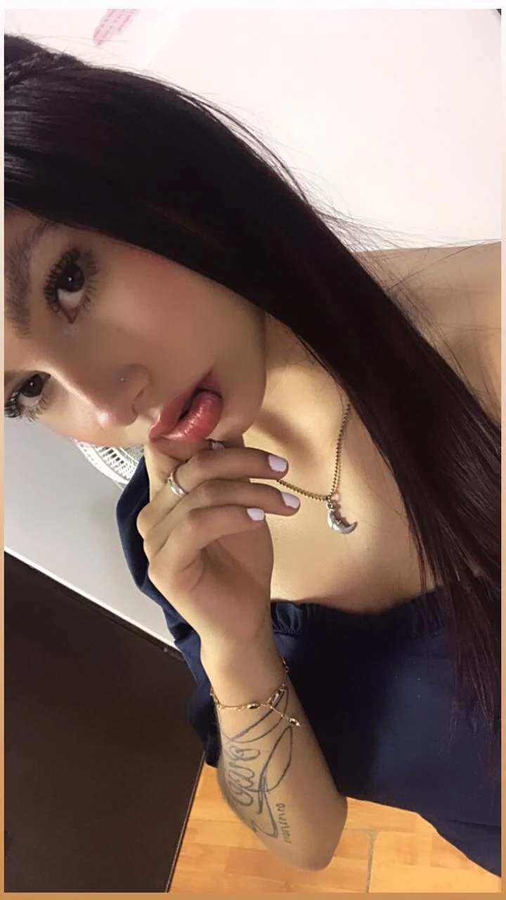 XXX Porn Photo of Nude Kim_Luna1 32