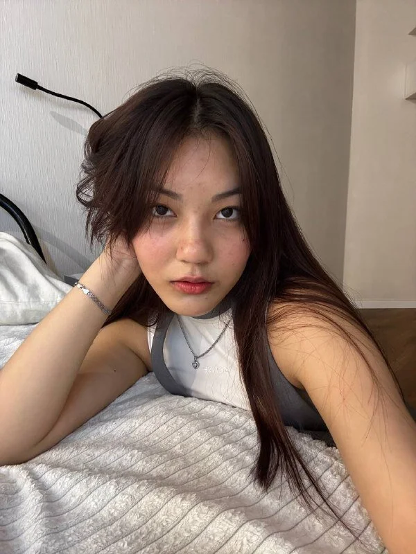 XXX Porn Photo of Nude MoiraEger 384