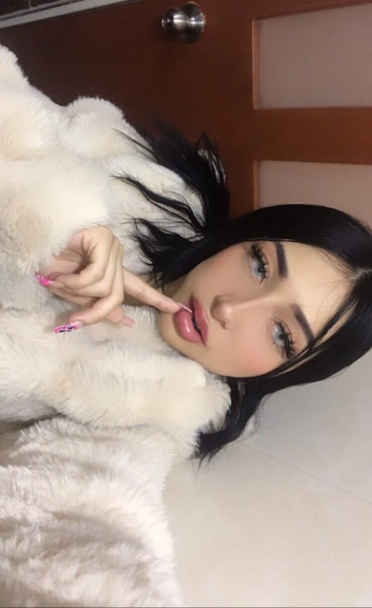 XXX Porn Photo of Nude Anni_foxi 23