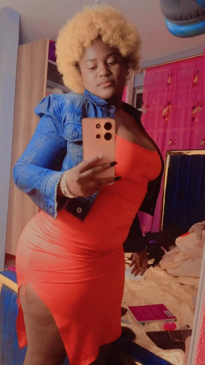 XXX Porn Photo of Nude Boobee_cums 5