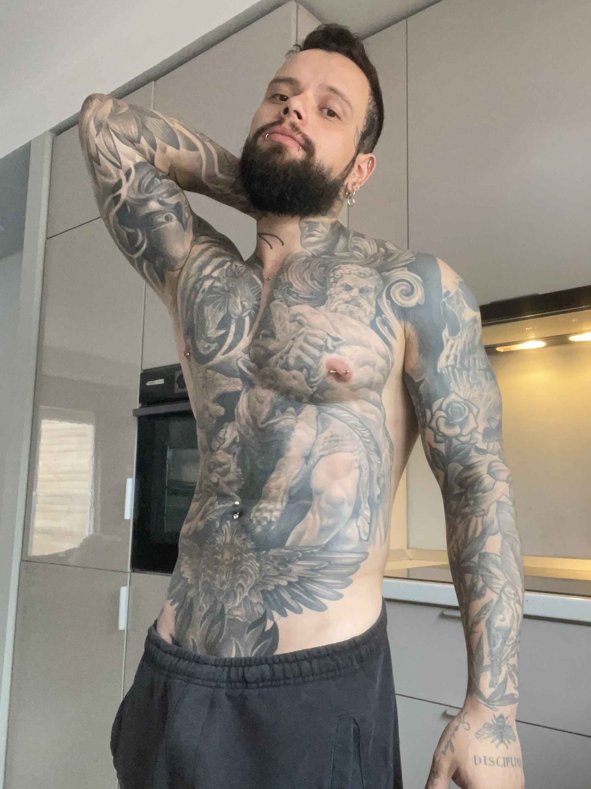 XXX Porn Photo of Nude natevillage 25