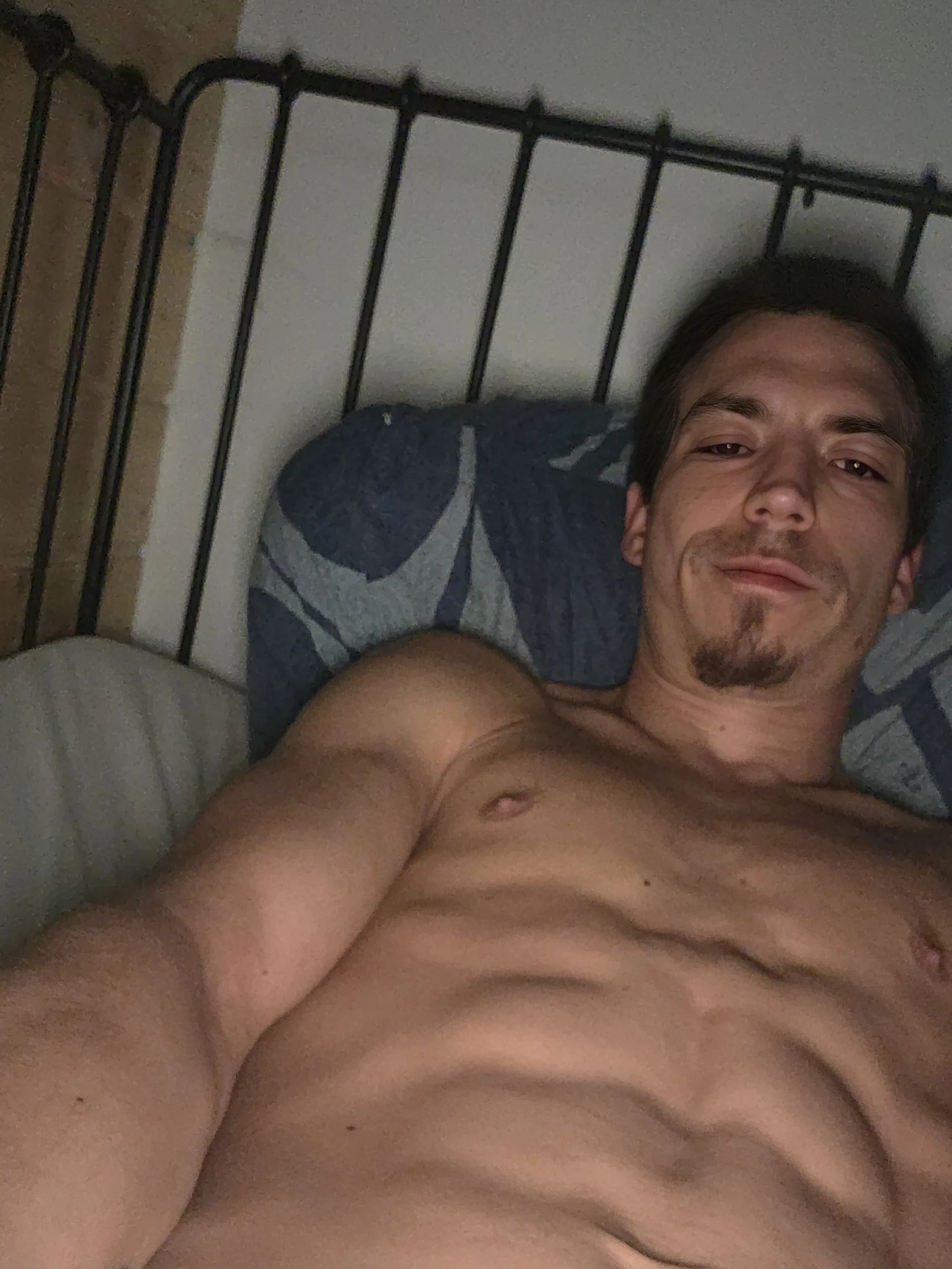 XXX Porn Photo of Nude horny93man 1