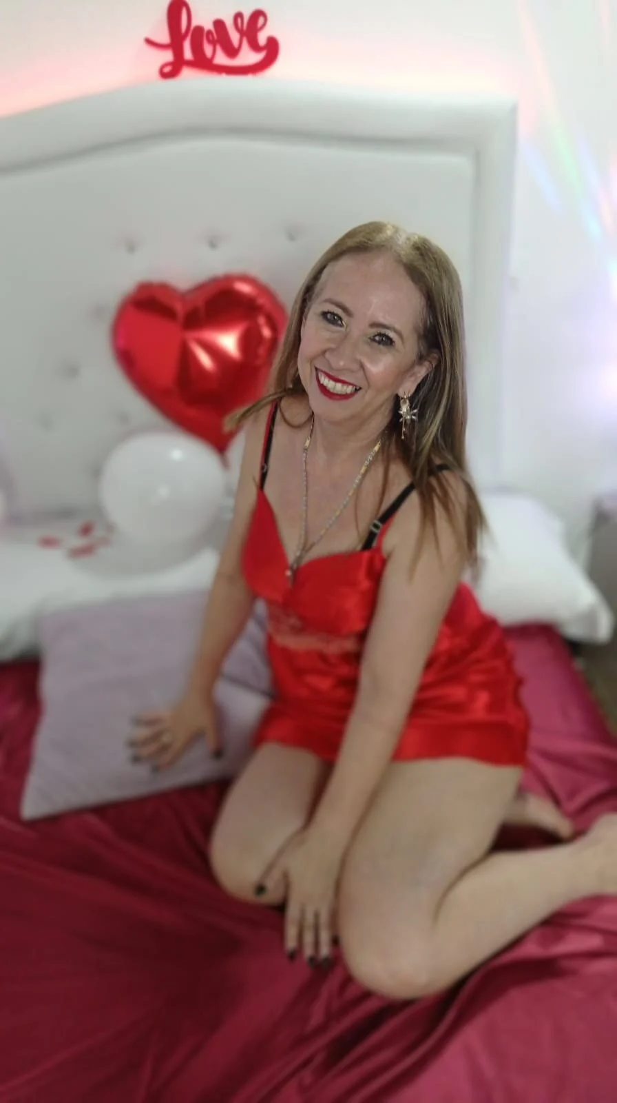 XXX Porn Photo of Nude lucy_belle_bm 22