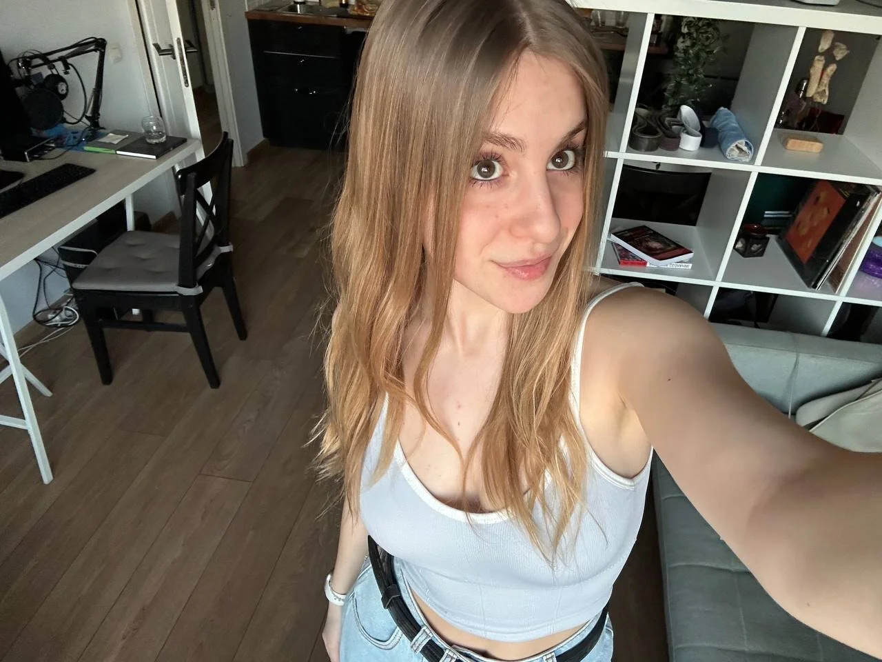 XXX Porn Photo of Nude DreamyOlivia 14