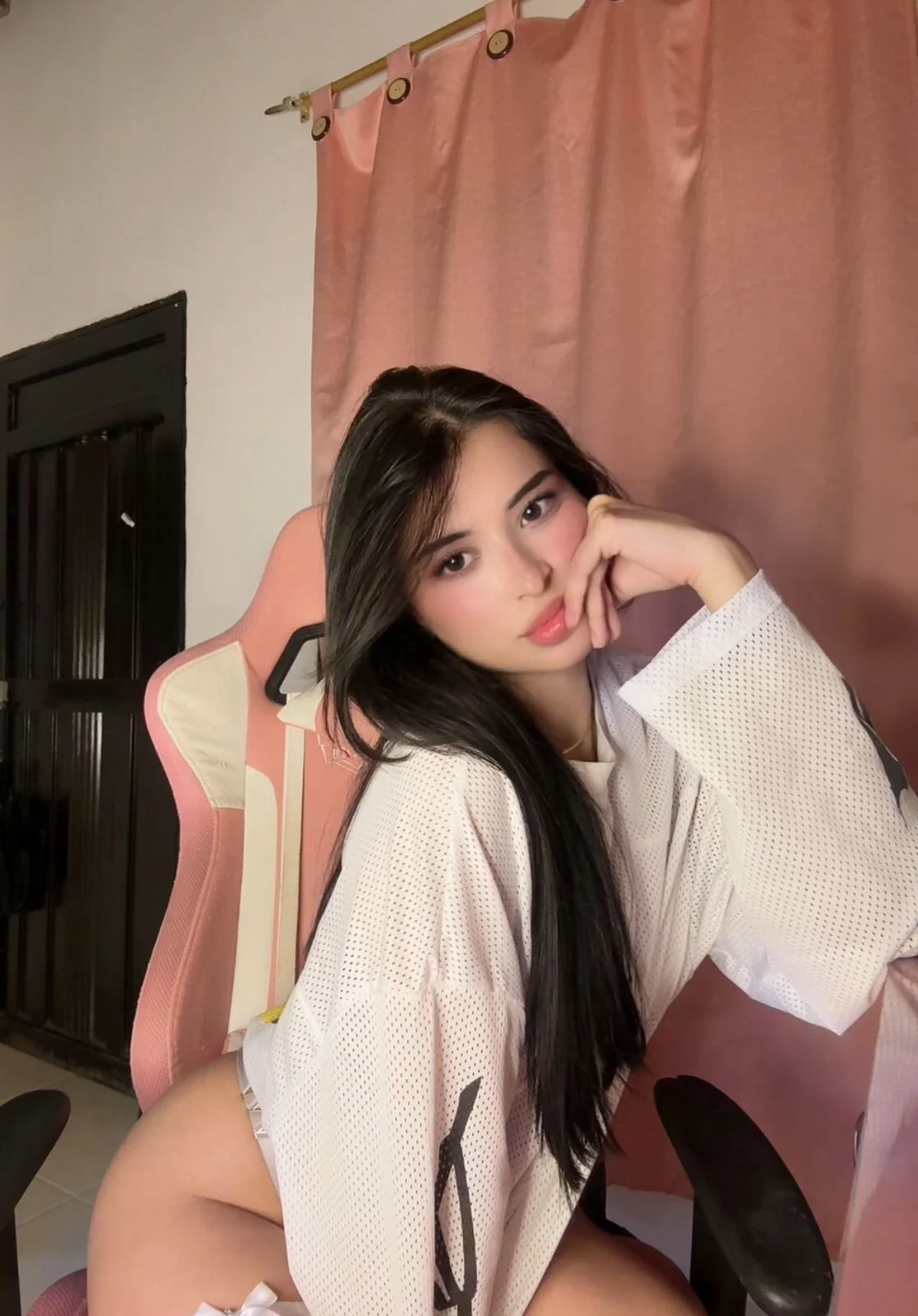 XXX Porn Photo of Nude Mely_Blossom 5