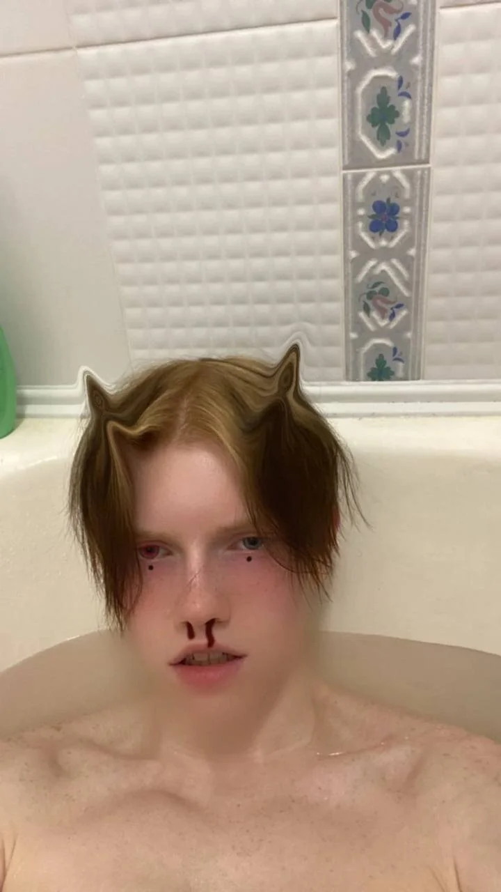 XXX Porn Photo of Nude angelfear 5