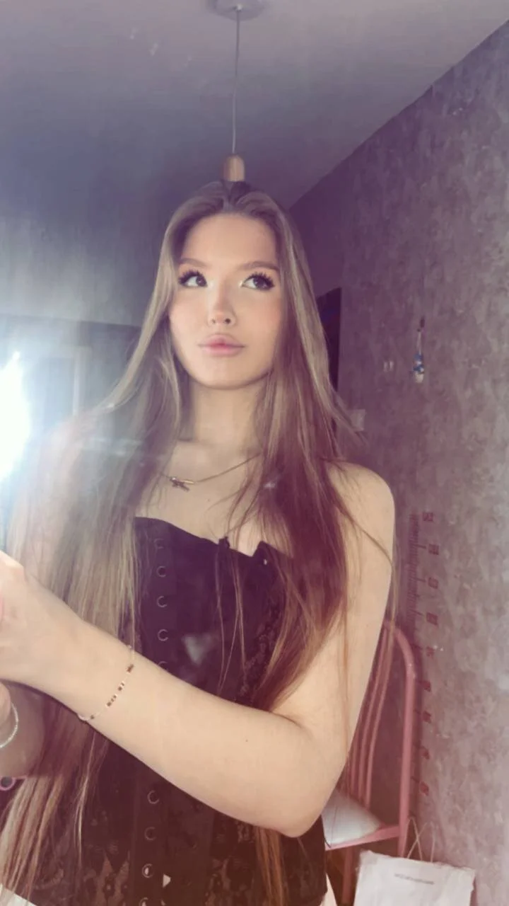 XXX Porn Photo of Nude BarbMontilla 14