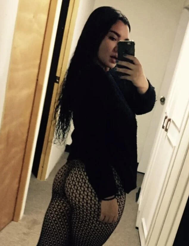 XXX Porn Photo of Nude Page_Mariana 3