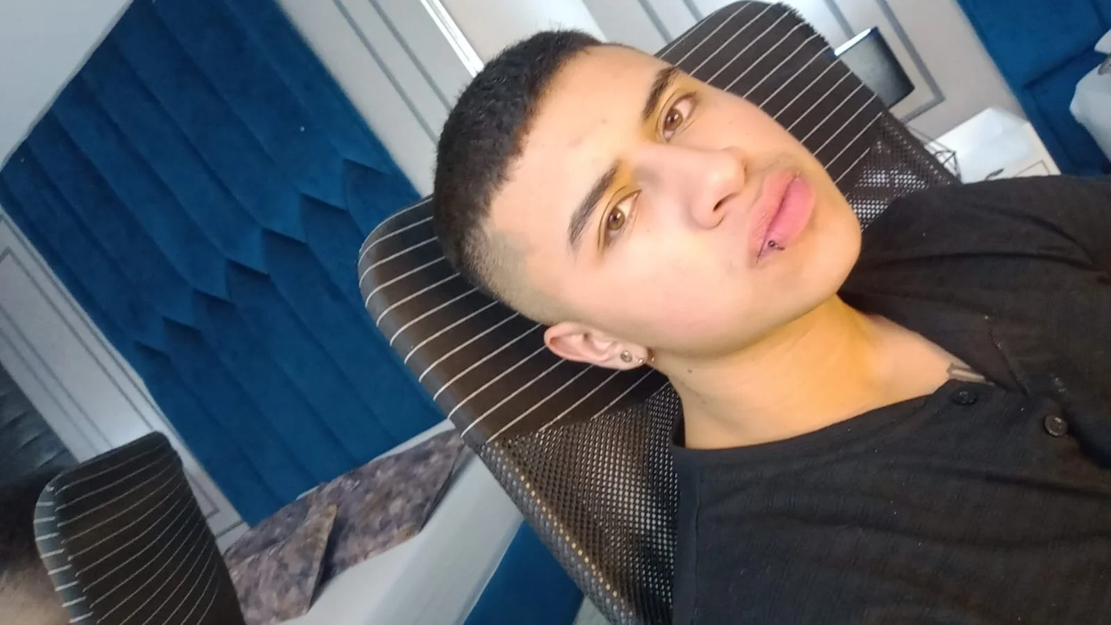 XXX Porn Photo of Nude SexyBoy-Bigclit 5