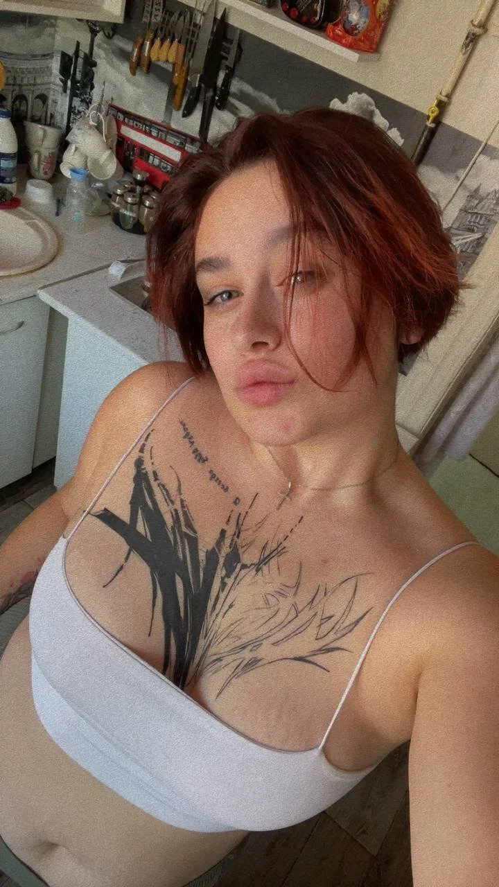 XXX Porn Photo of Nude bigestetic 1