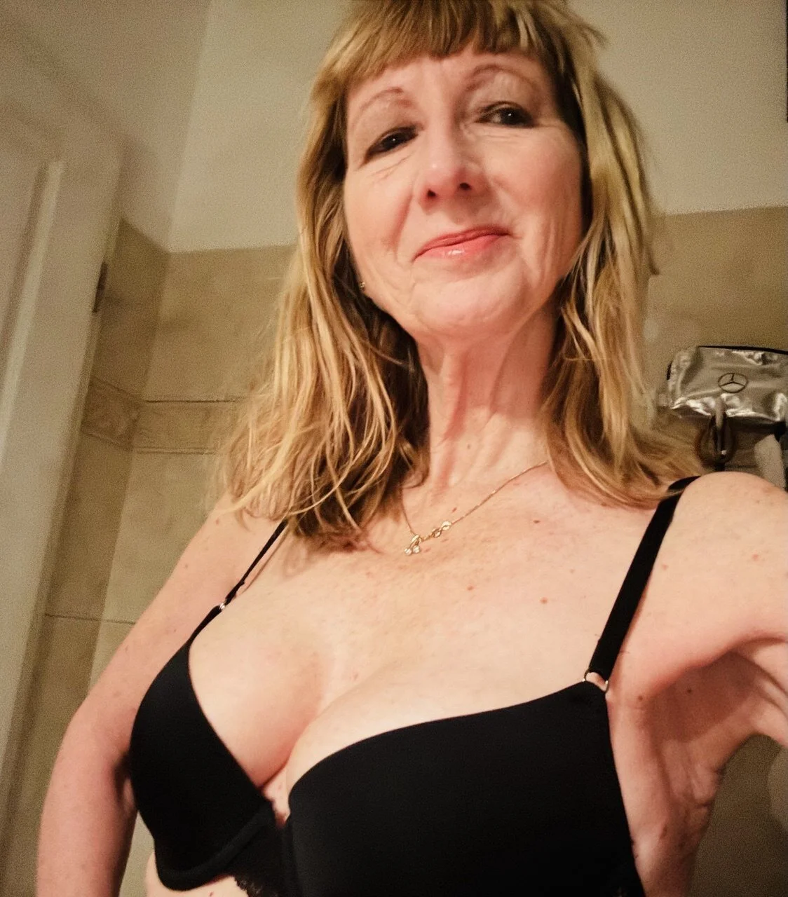 XXX Porn Photo of Nude MatureKim 2