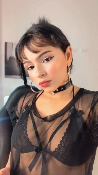 XXX Porn Photo of Nude SelenaGmez 3