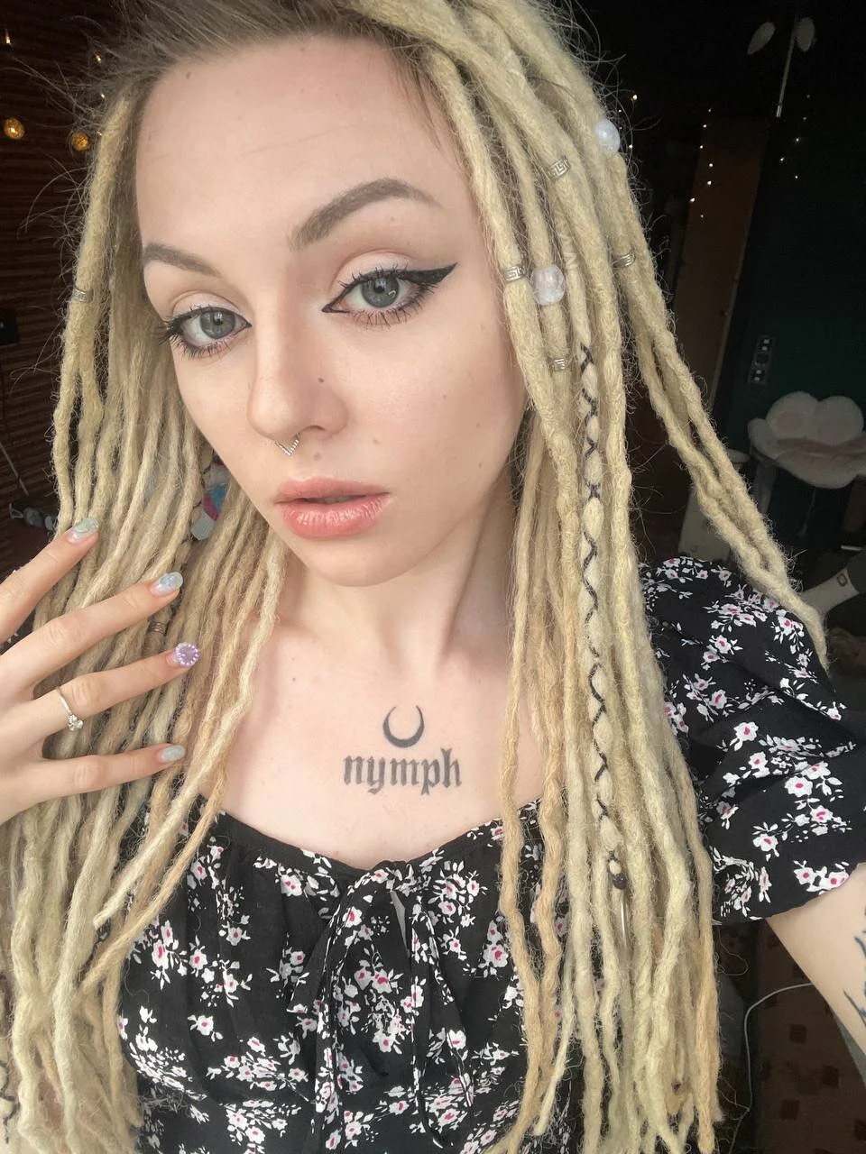 XXX Porn Photo of Nude JuliaFlowerBliss 4