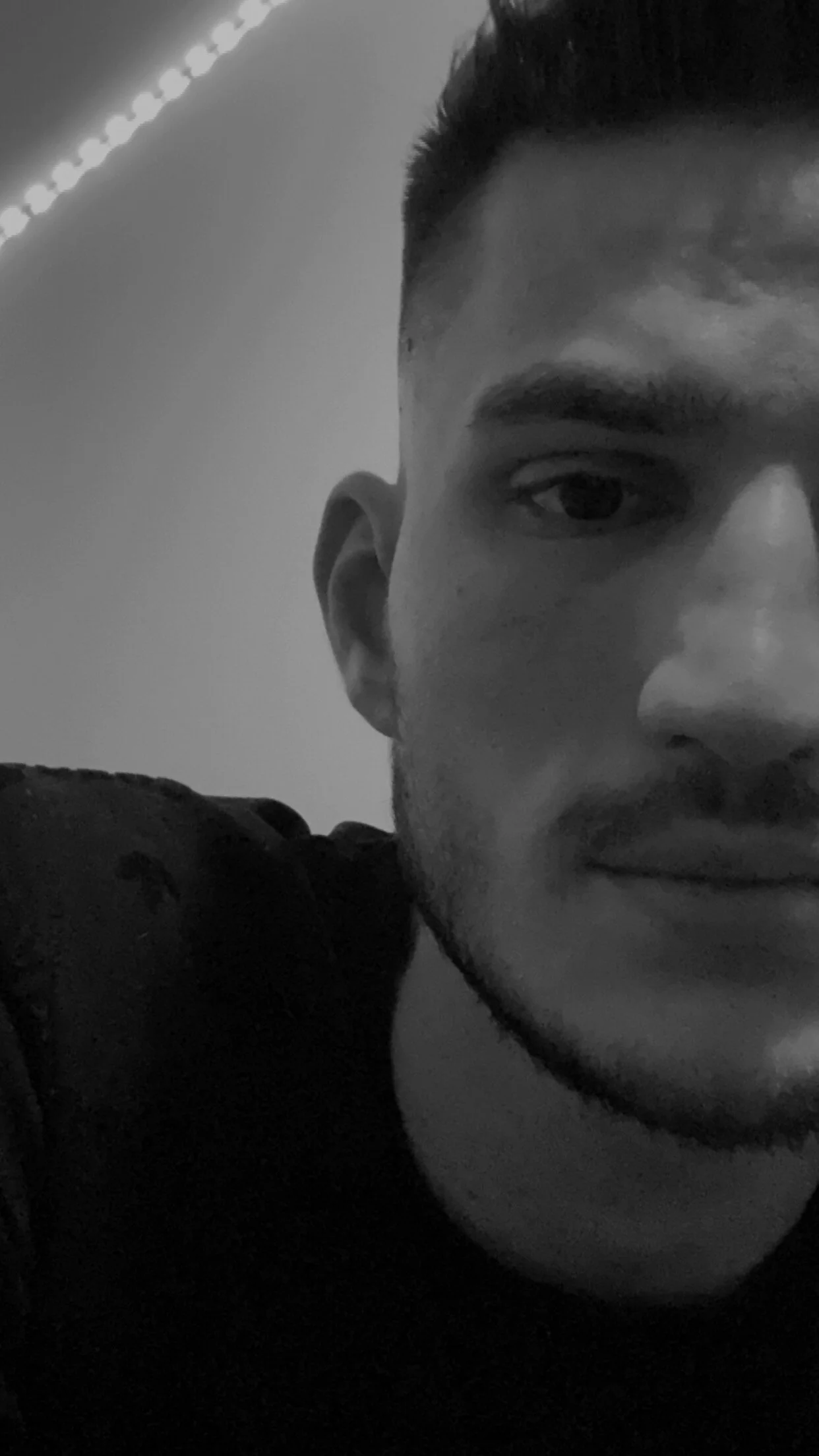 XXX Porn Photo of Nude yoyoboy988 13
