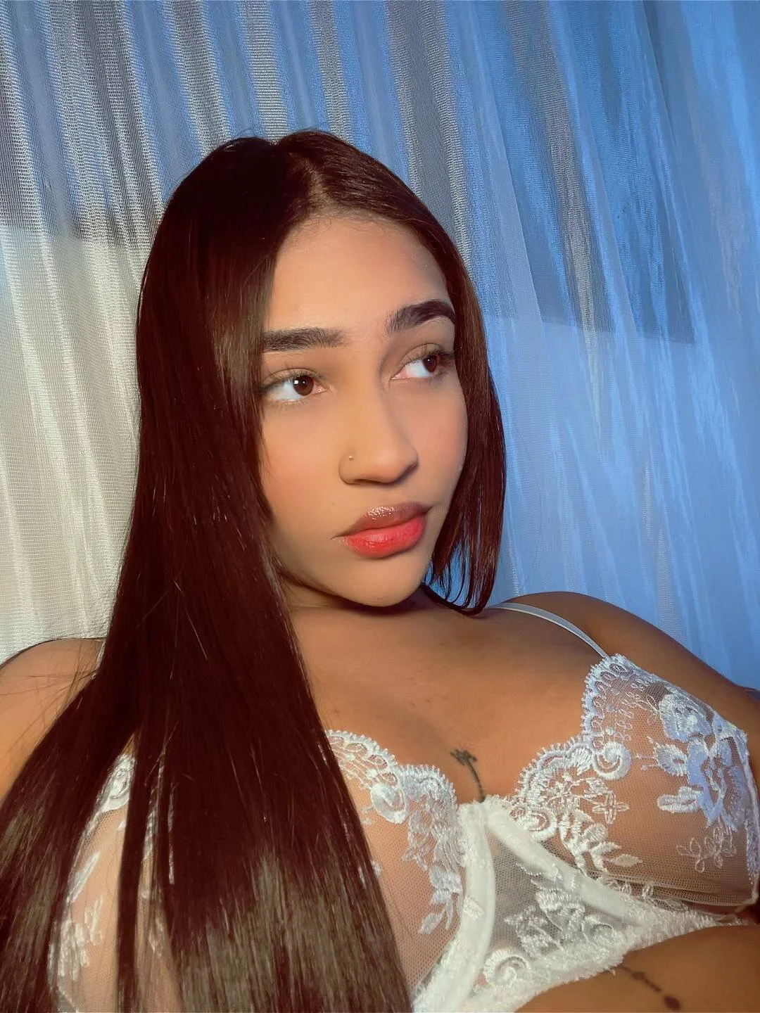 XXX Porn Photo of Nude Daniihot__ 16