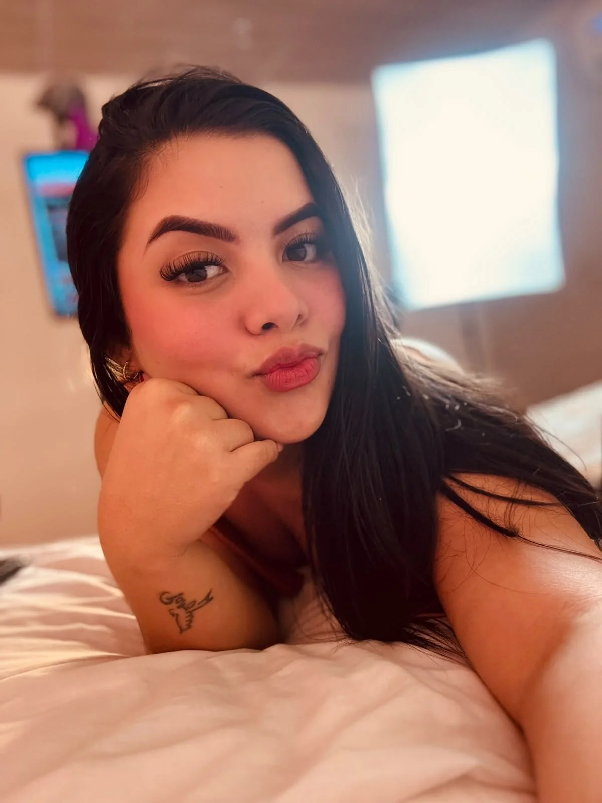 XXX Porn Photo of Nude Isabella_Rios_ 1