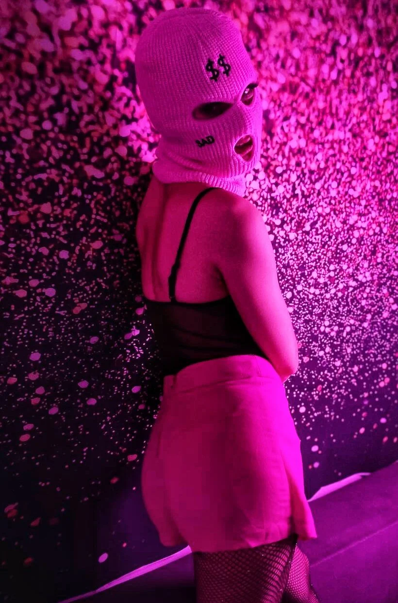 XXX Porn Photo of Nude MaskedSeductress 1