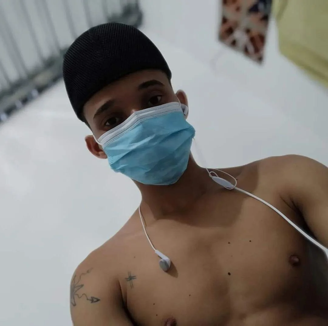 XXX Porn Photo of Nude flaco-polla 1