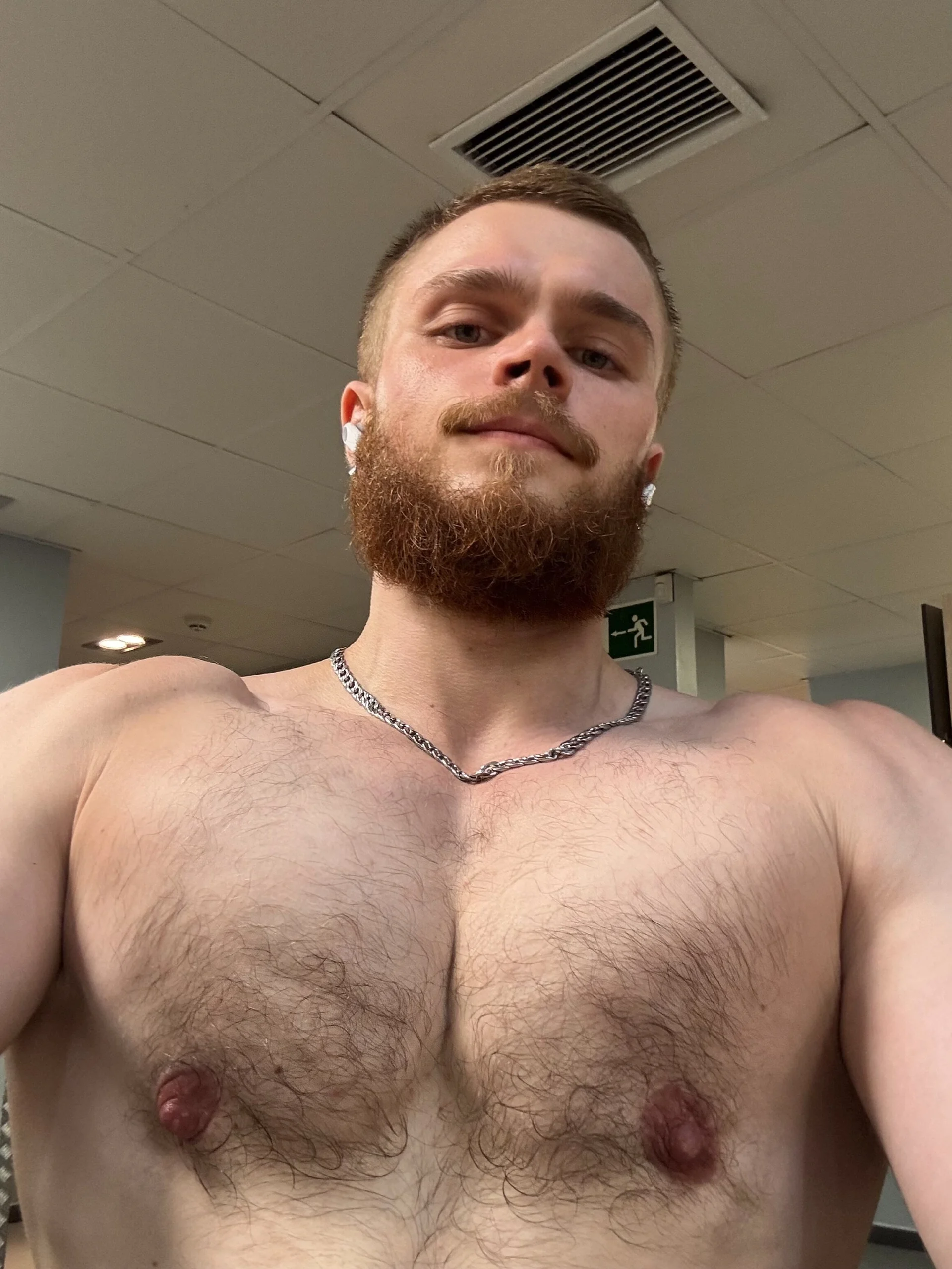 XXX Porn Photo of Nude VictorTransMan 5