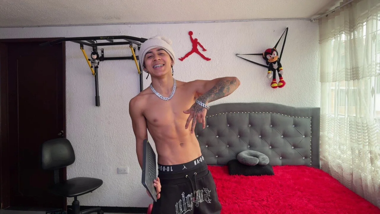 XXX Porn Photo of Nude Bradley_Strong 22