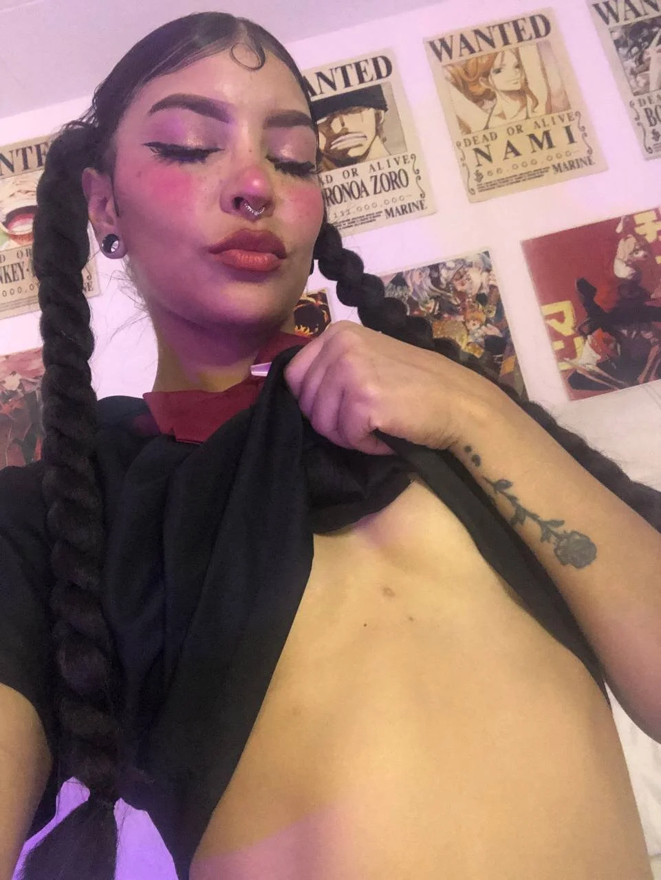 XXX Porn Photo of Nude Luna-Chann 69