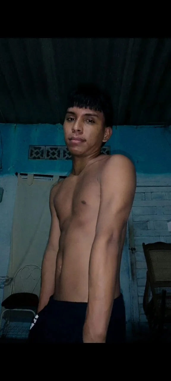 XXX Porn Photo of Nude tyler_twink_boy 5
