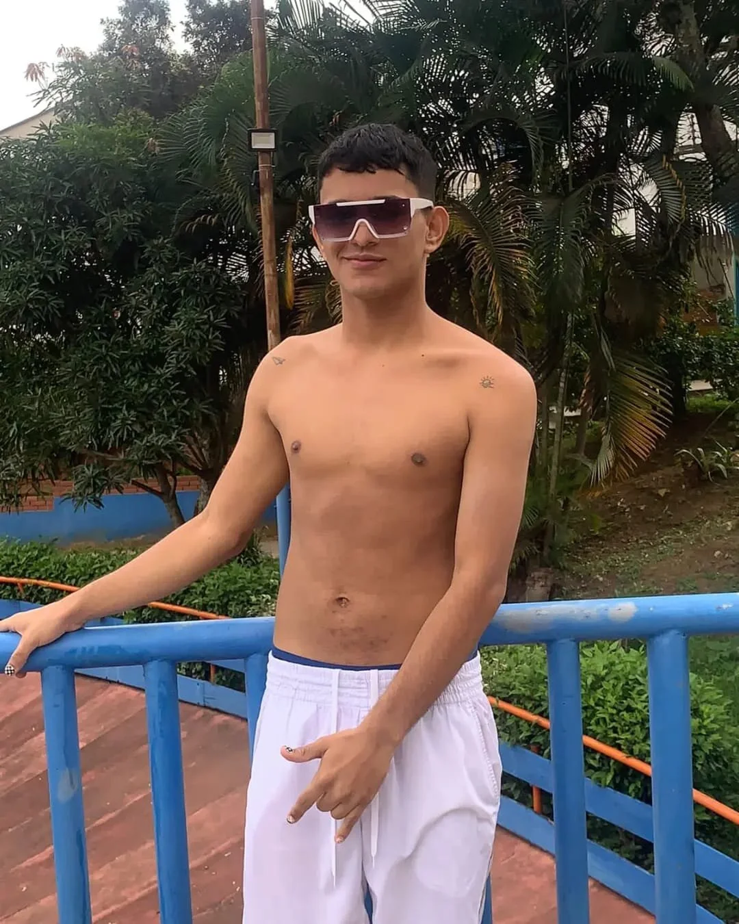 XXX Porn Photo of Nude niall_falcon 12