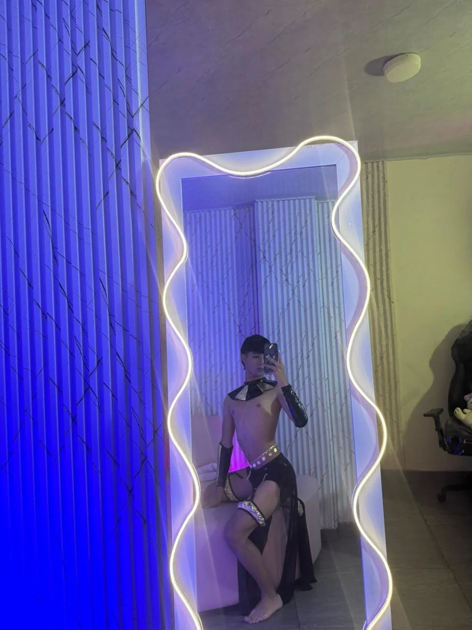 Spark_tay