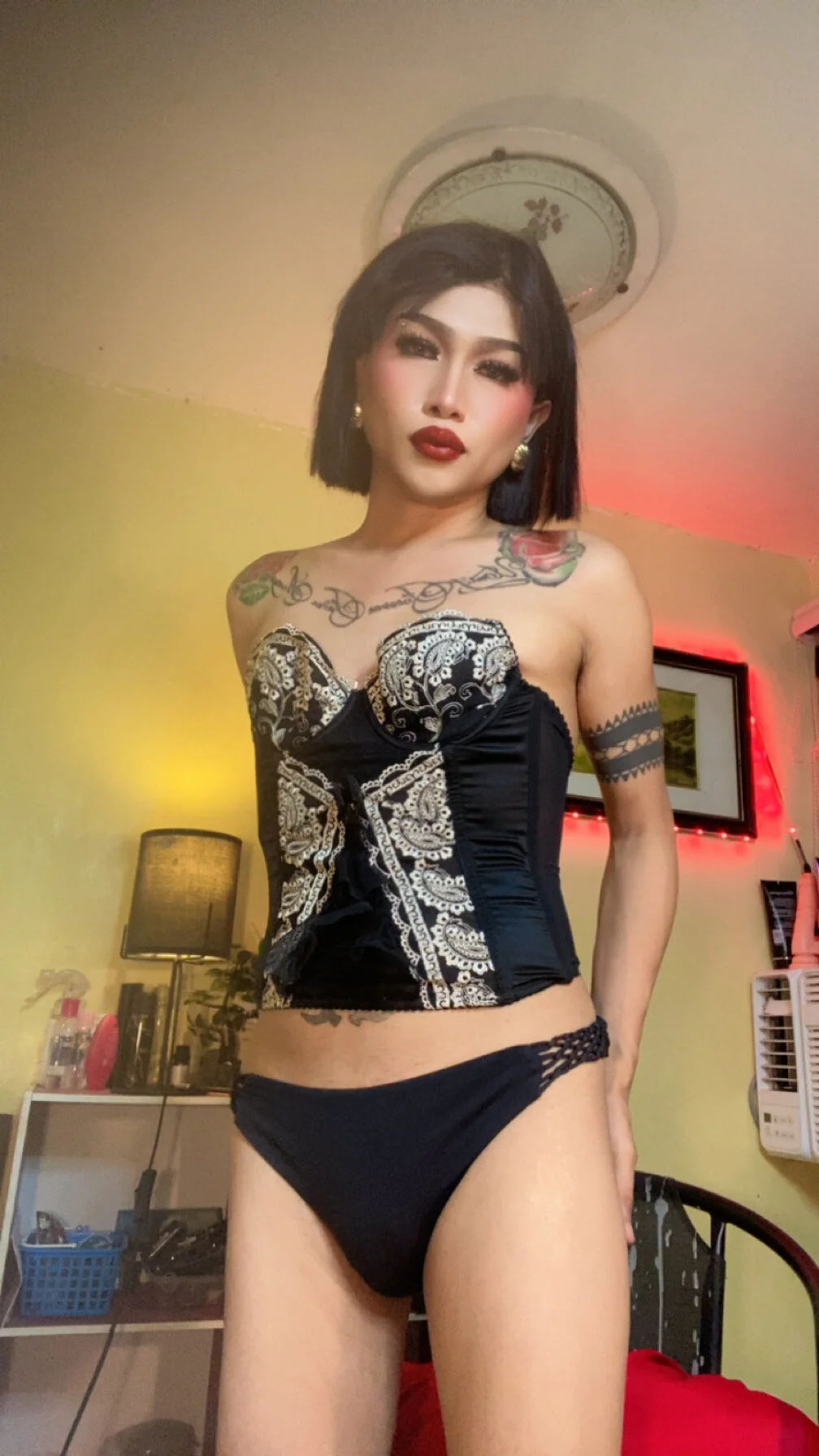 XXX Porn Photo of Nude DazzlingroseHorsecock 15