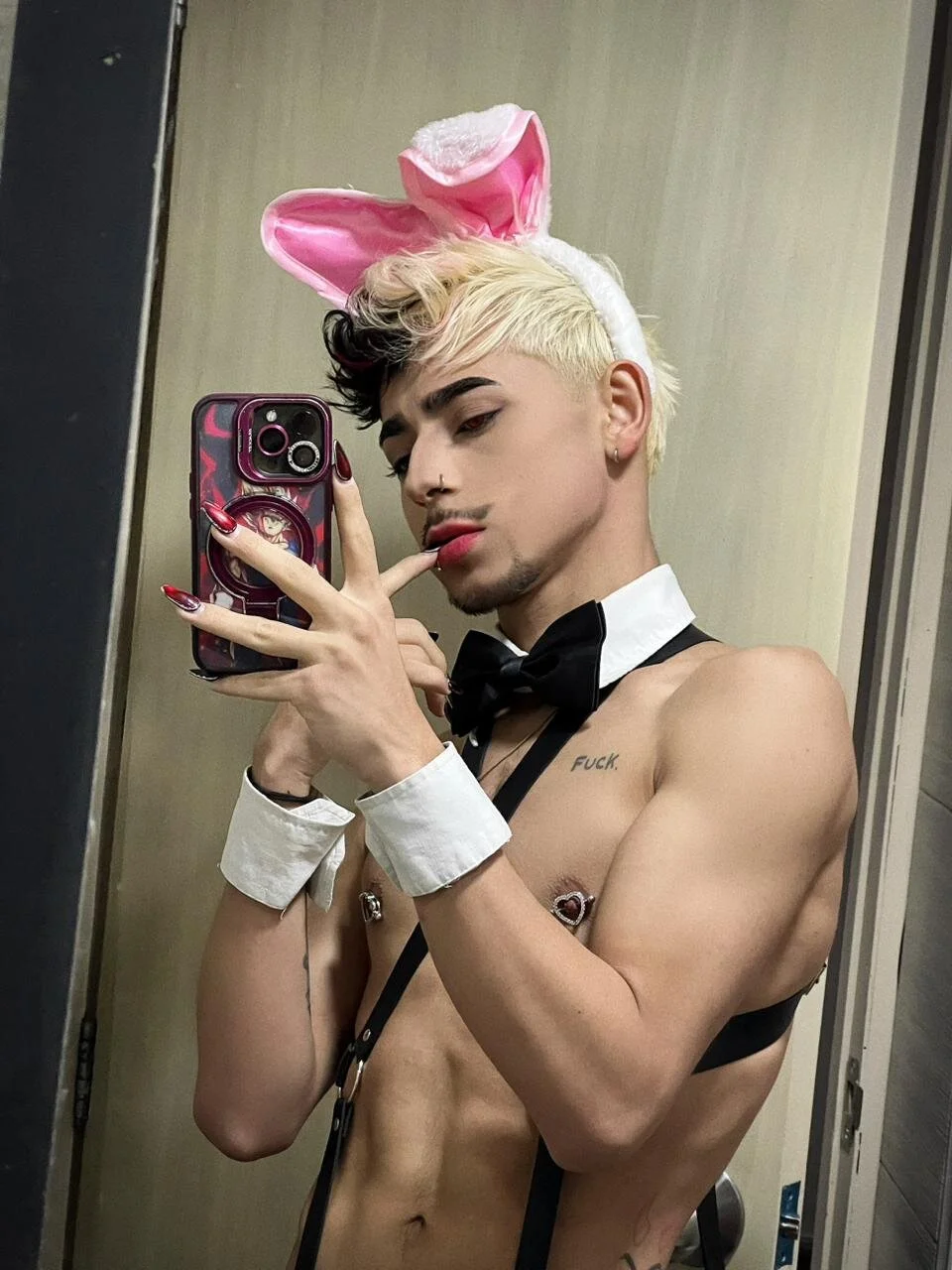 XXX Porn Photo of Nude Dominik_Eclipse 2