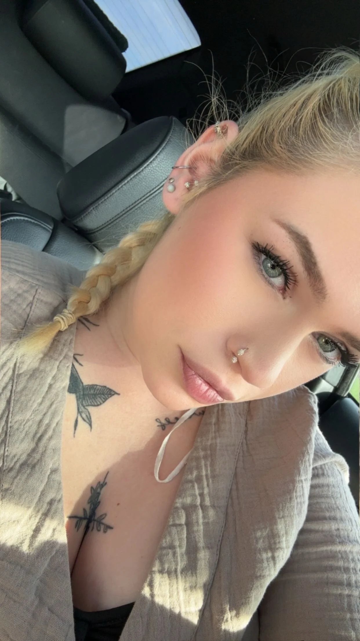XXX Porn Photo of Nude BlondeChaya 3