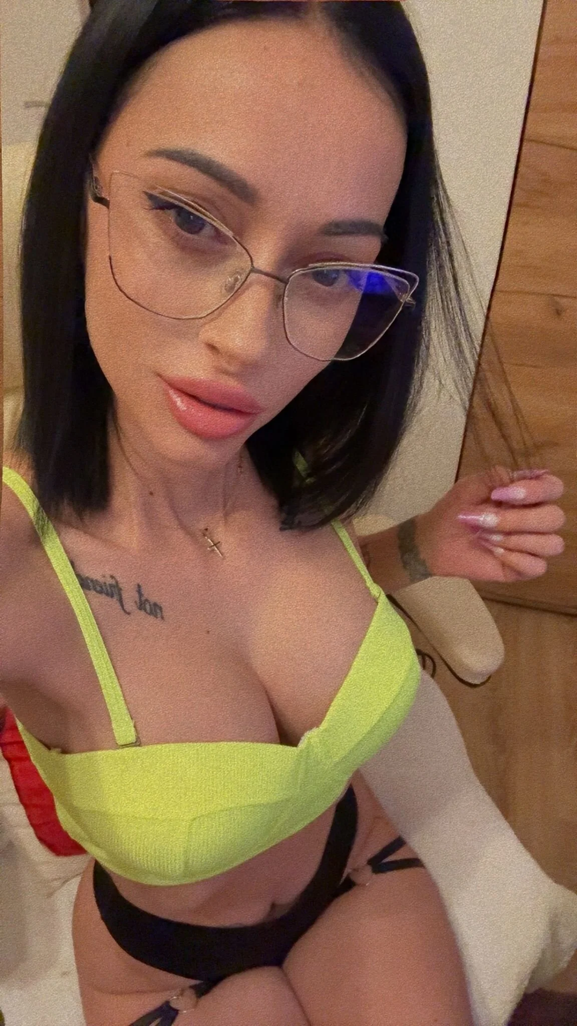 XXX Porn Photo of Nude kissnicol32 15