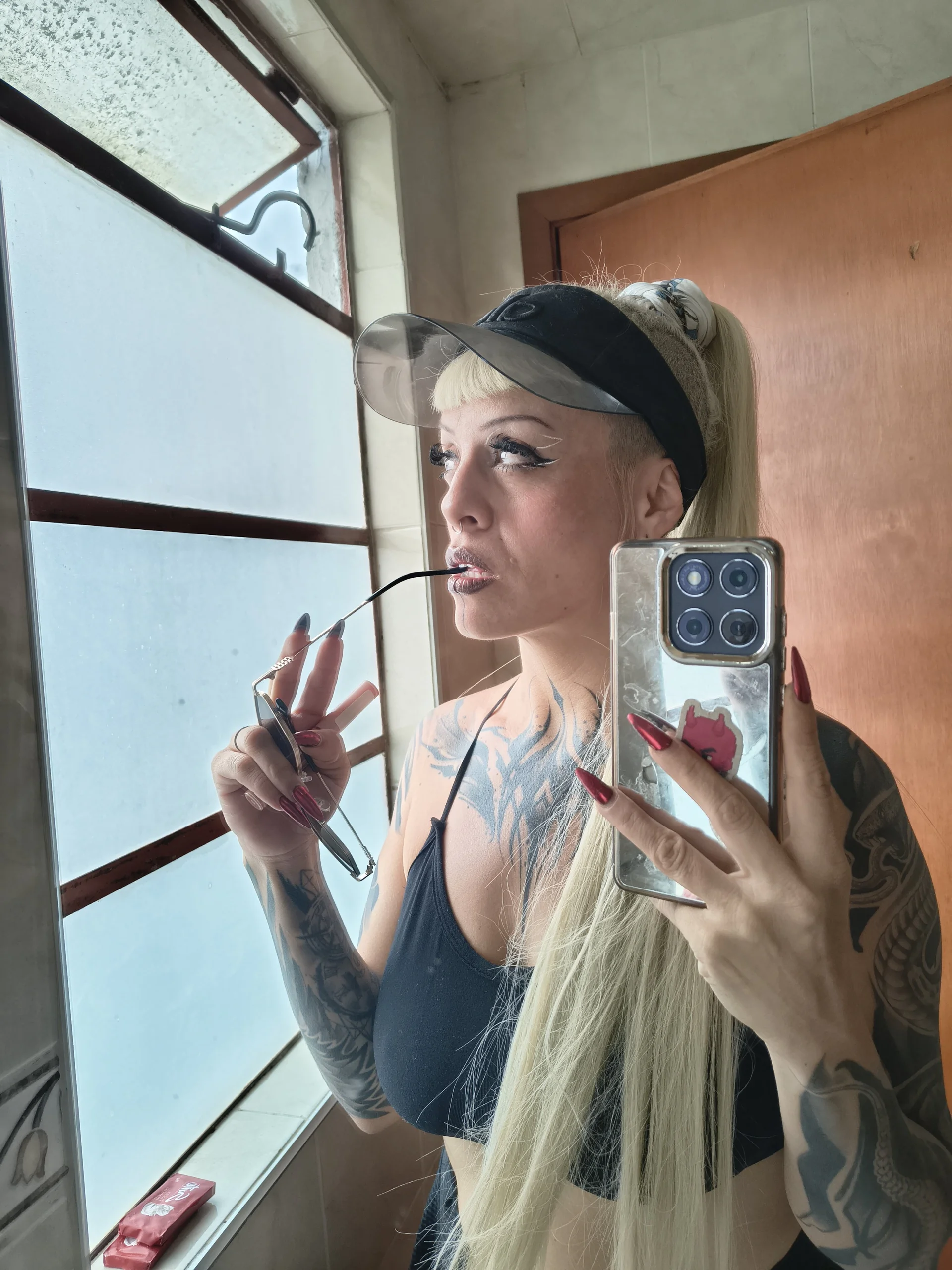XXX Porn Photo of Nude freyaa_sorcerees 1