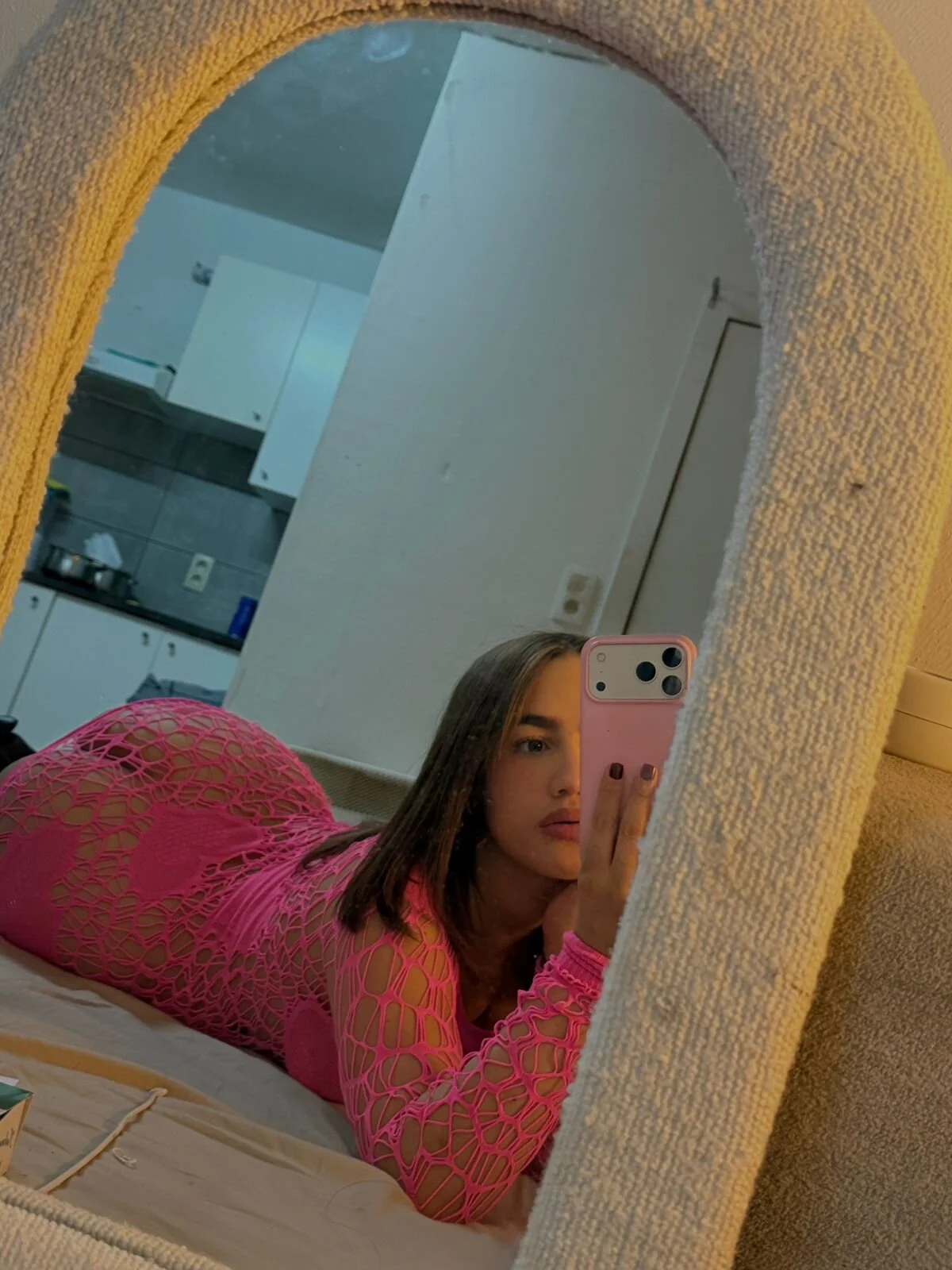XXX Porn Photo of Nude emily_robeerts 13