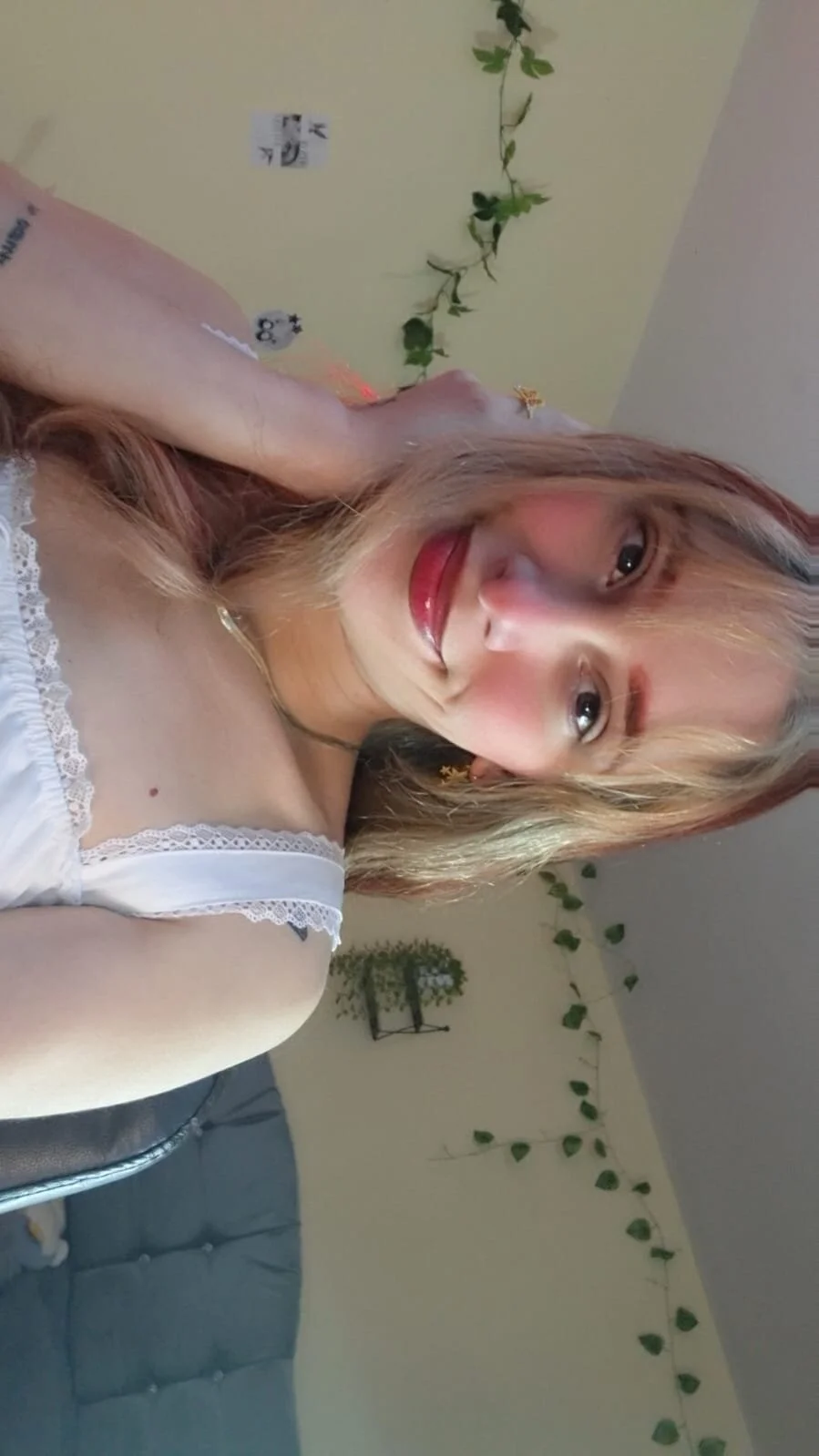 XXX Porn Photo of Nude IsaBaileys_ 148