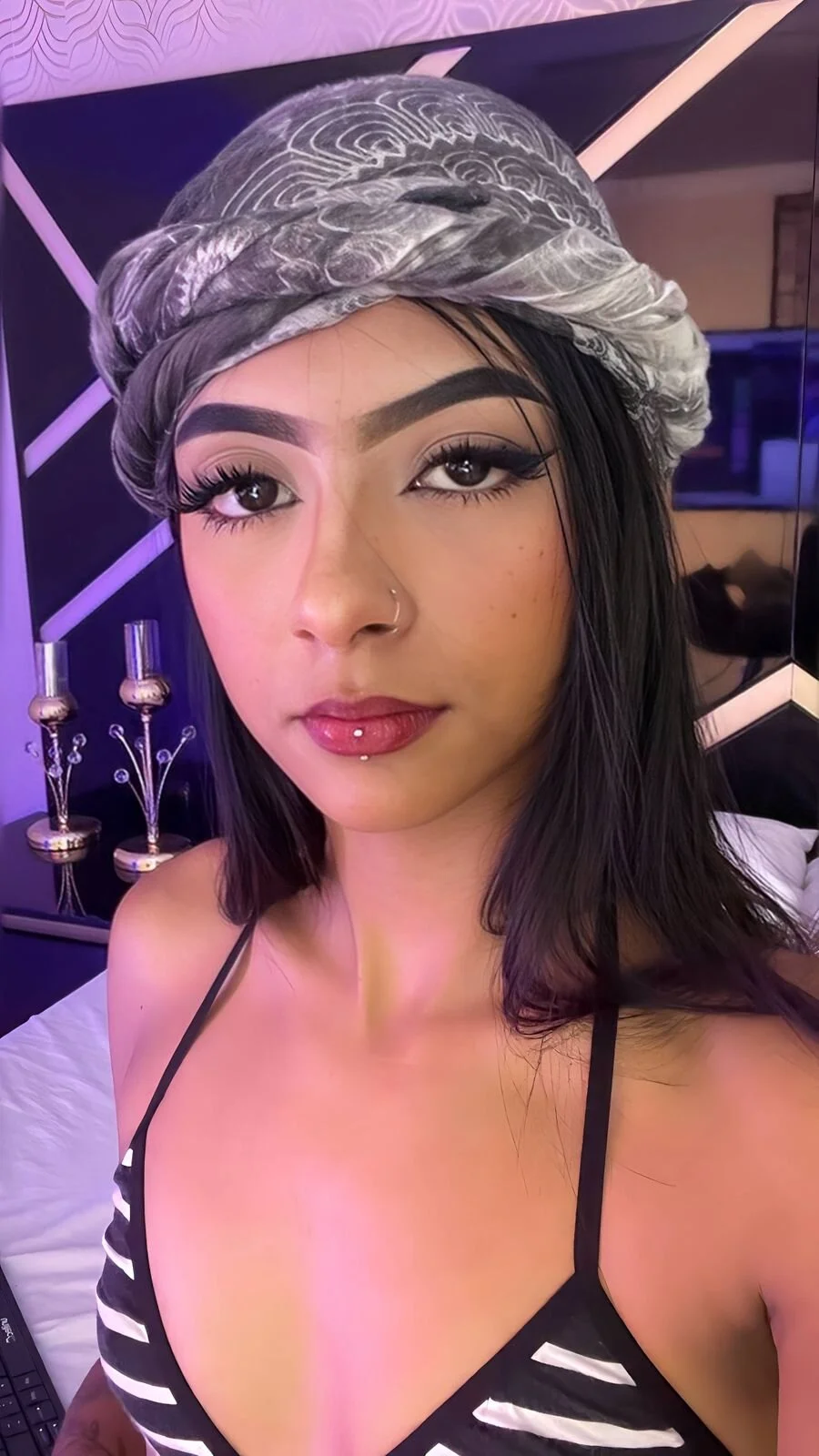 XXX Porn Photo of Nude AdharaKhalifa 10