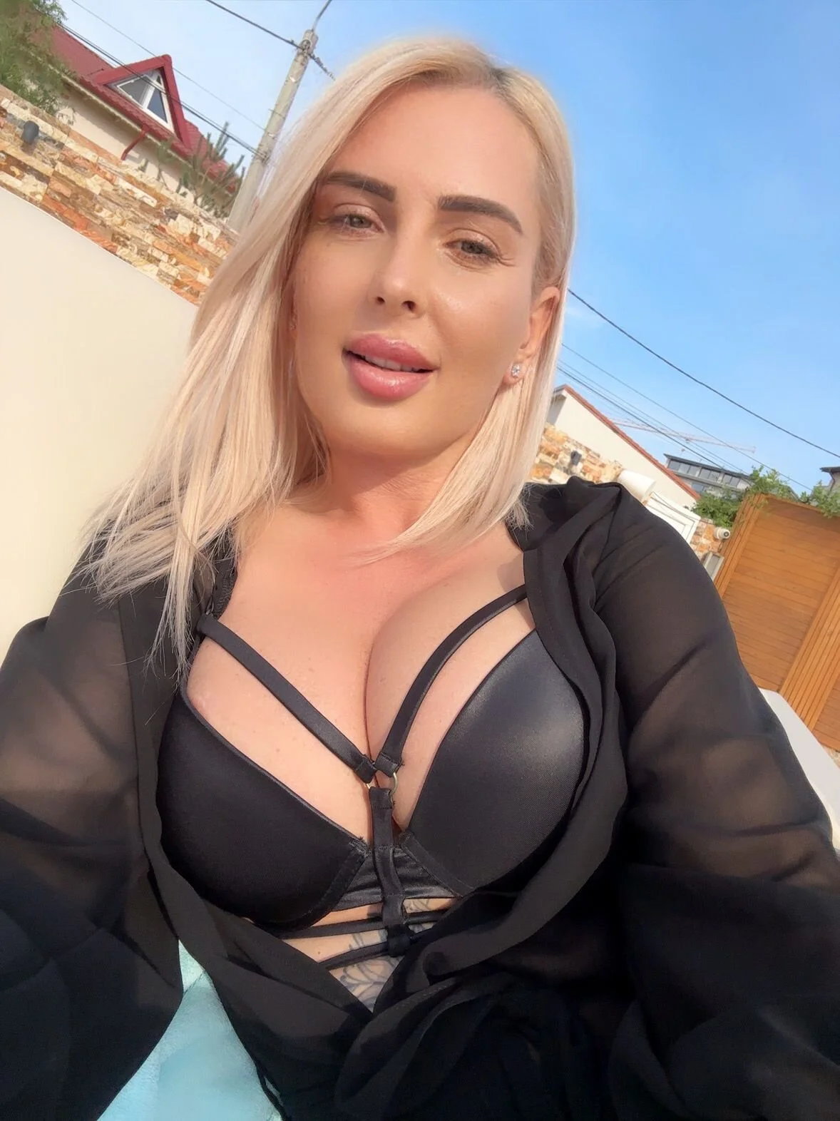 XXX Porn Photo of Nude Blond_Babes 5
