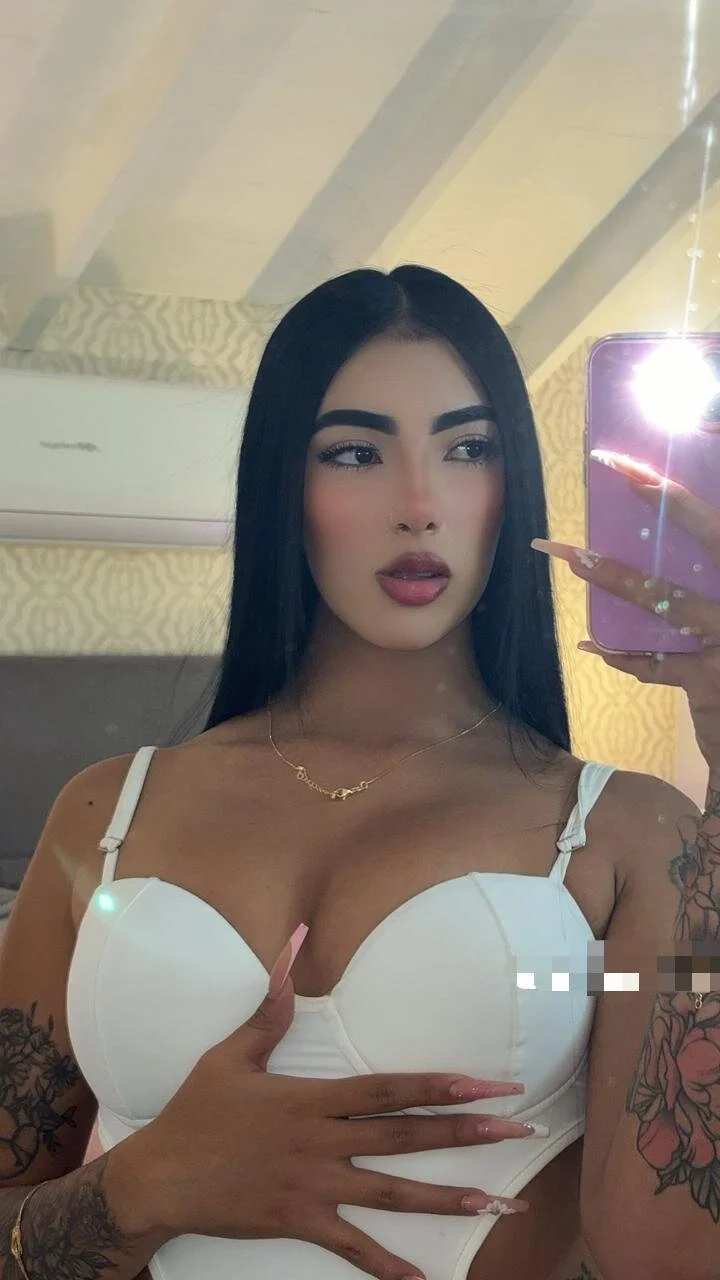 XXX Porn Photo of Nude AriRobert_ 105